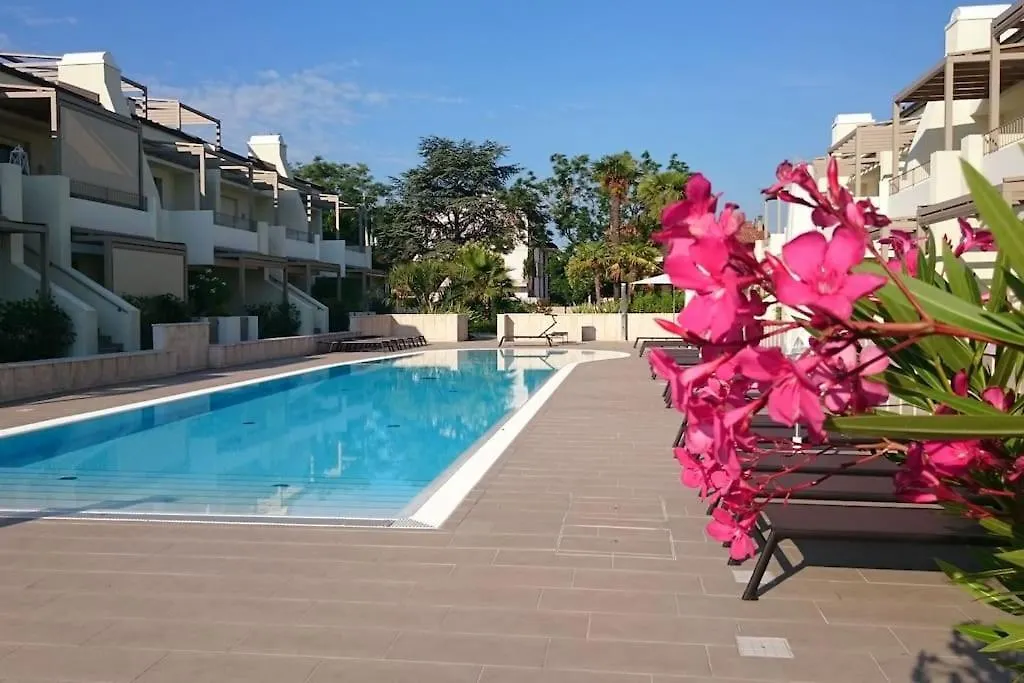 Residence Jesolo Lido Centro Con Piscina Italy